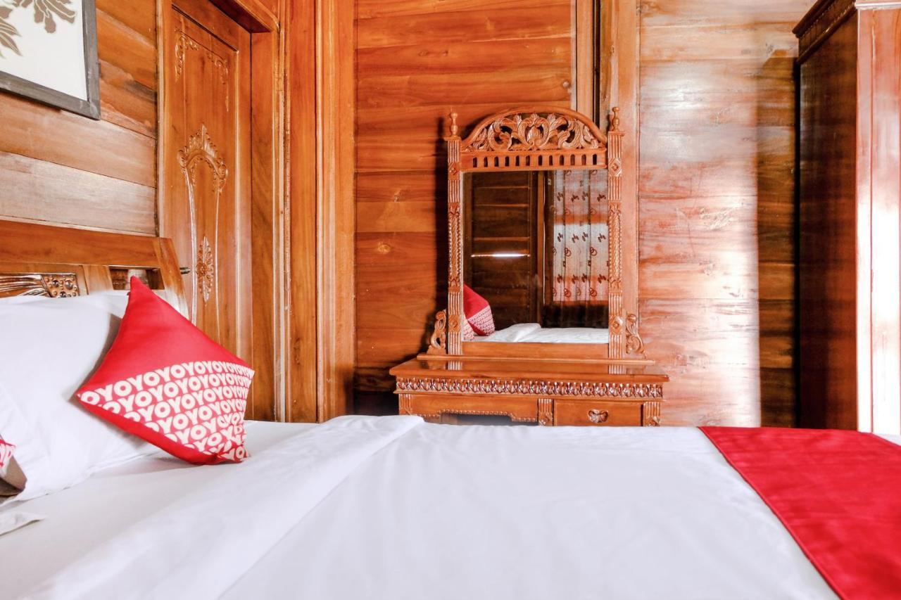 Capital O 892 Grand Pujon View Hotel And Resort Batu  Εξωτερικό φωτογραφία